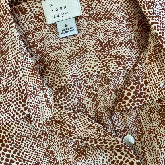 a new day size small button down - Picture 7 of 7